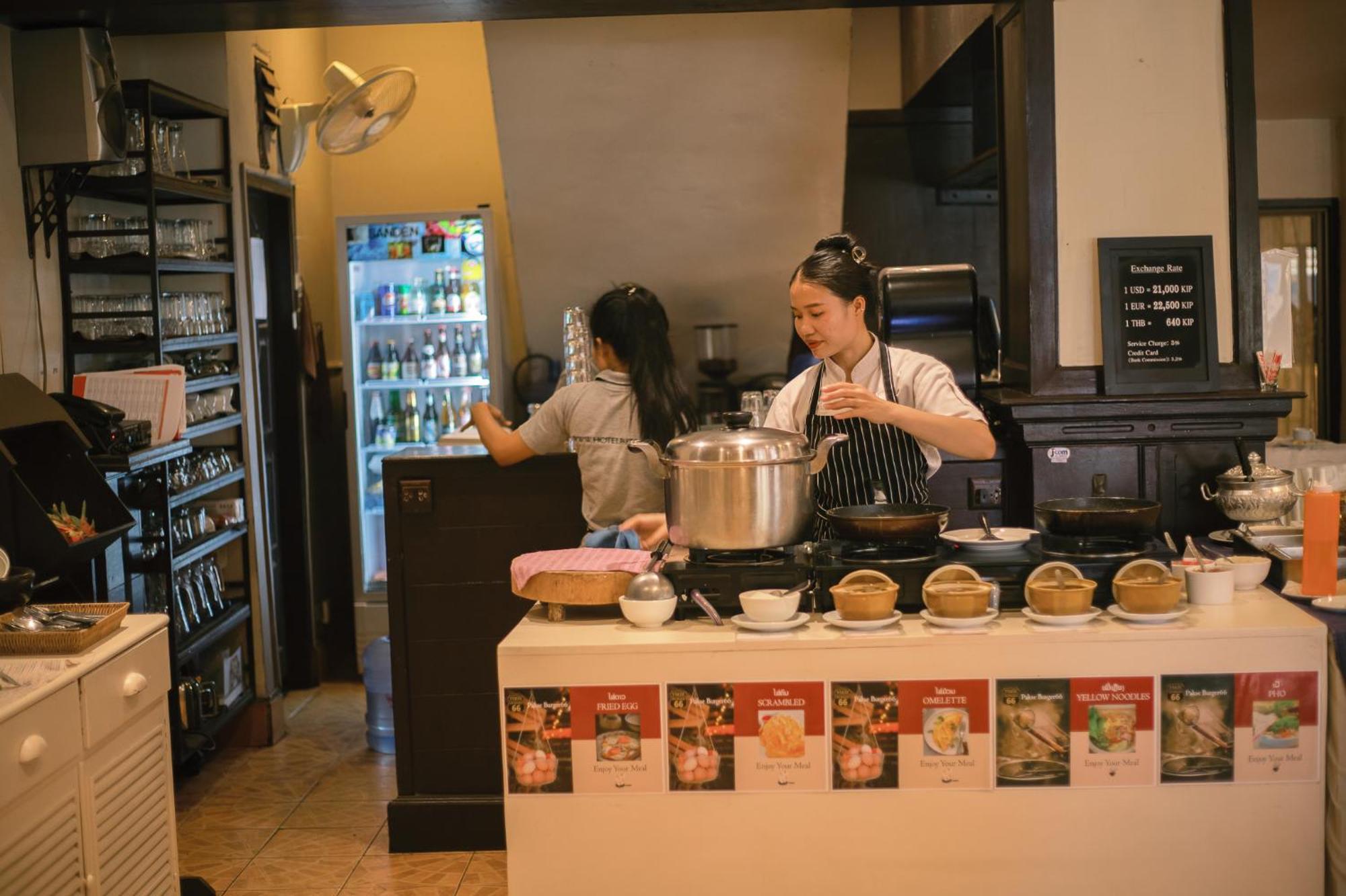 Pakse Hotel & Restaurant Eksteriør bilde