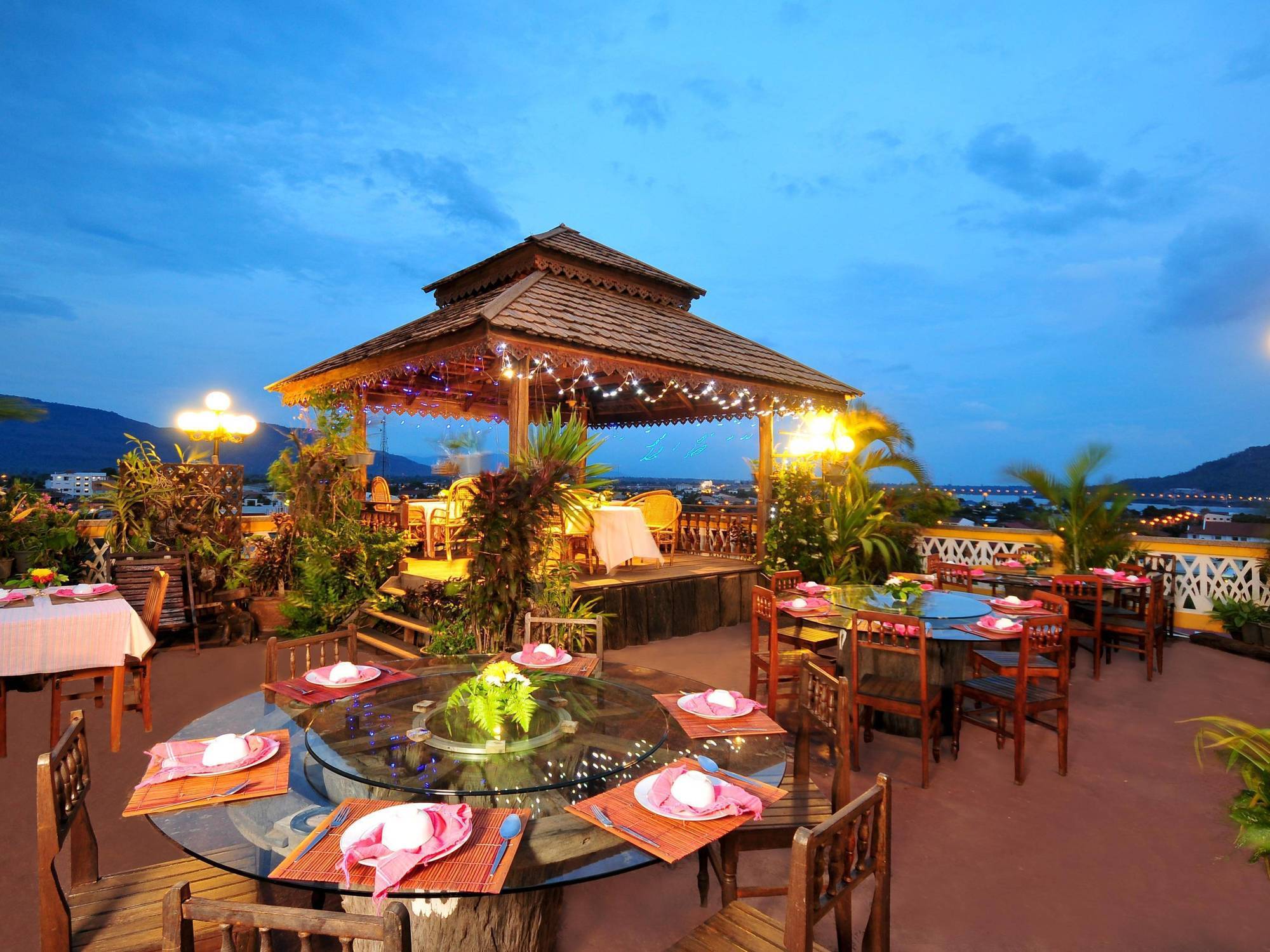 Pakse Hotel & Restaurant Eksteriør bilde