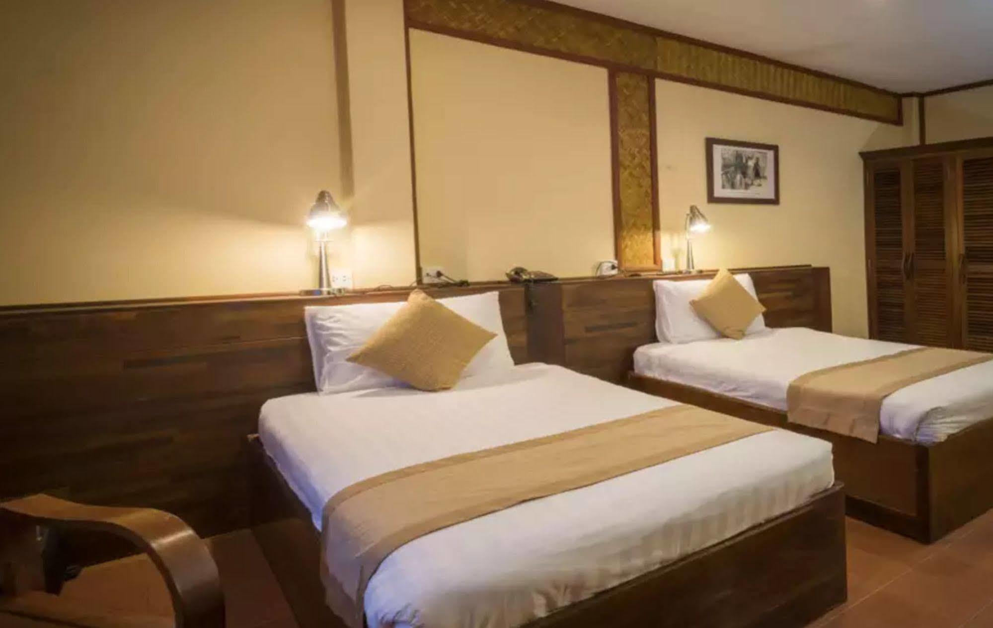 Pakse Hotel & Restaurant Eksteriør bilde
